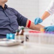 لا يوجد قانون بالكونجرس يمنع الأفراد الذين تلقوا لقاح 19-COVID من التبرع بالدم