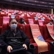 Has this Chinese man spoiled Valentine's Day for lovers by booking all two seats that next to each other at the cinema?