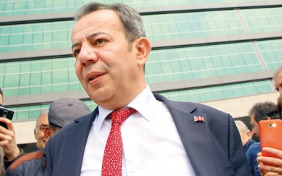 Did the mayor of Turkish city Bolu cut the UN aid for Syrian refugees in Turkey?