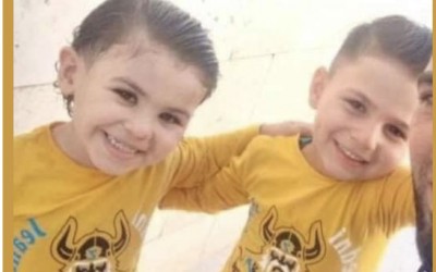 هذان الطفلان ليسا من ضحايا الهجوم الصاروخي على "الباب" بريف حلب