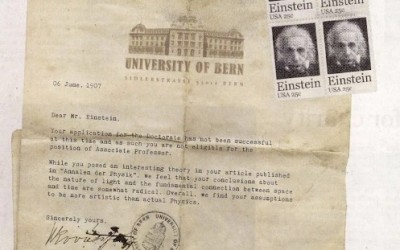 هل رفضت جامعة بيرن السويسرية طلب الدكتوراة الخاص بـ ألبرت أينشتاين؟