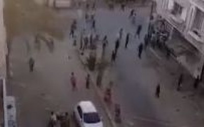 ما حقيقة قمع "شبيحة النظام" لمظاهرة خرجت في حي ركن الدين حديثاً؟