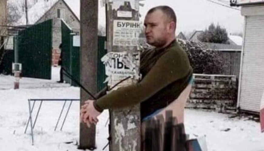 هذه الصورة مفبركة ولا تُظهر أسيرا روسيا في أوكرانيا