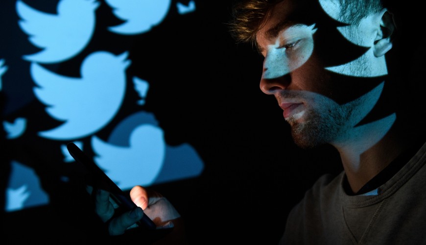 تويتر تضع نظاماً للمخالفات للحد من انتشار المعلومات المضللة