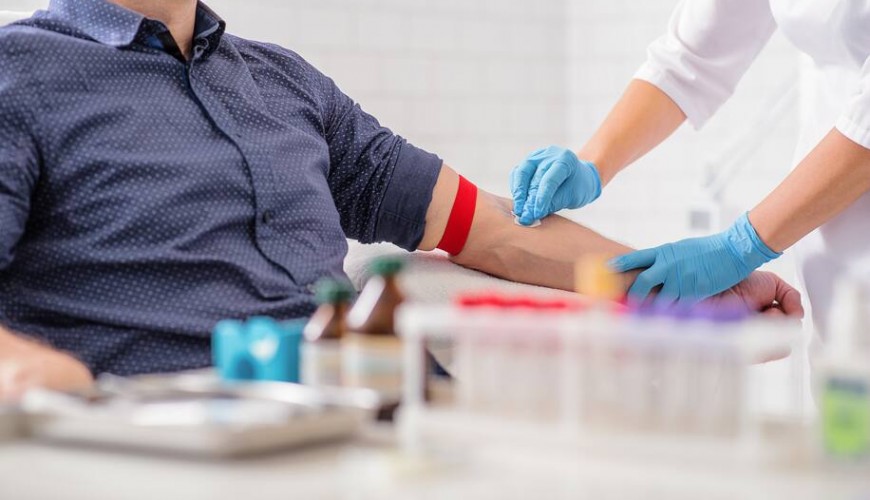 لا يوجد قانون بالكونجرس يمنع الأفراد الذين تلقوا لقاح 19-COVID من التبرع بالدم