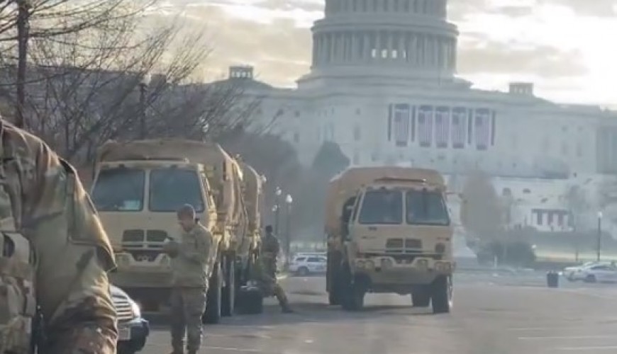 الفيديو قديم وليس لانتشار الجيش الأمريكي حول البيت الأبيض مؤخراً