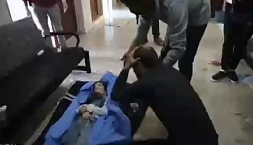 هذا الفيديو لا يصور رجلاً يبكي ابنته بعد سرقة عيونها وأعضاء من جسمها