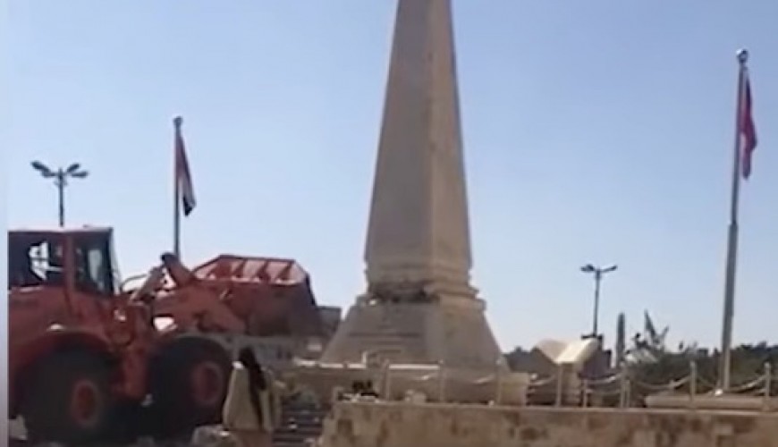 المقطع ليس لهدم النصب التذكاري التركي في صنعاء تحت حملة مقاطعة تركيا حديثاُ