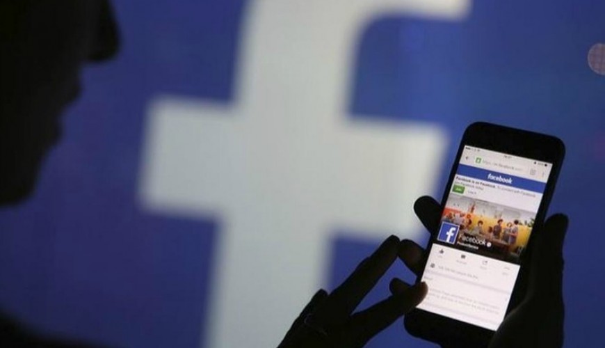 فيسبوك تتيح تسجيل الصحفيين لديها وتعدهم بمزايا إضافية تؤهلهم لتوثيق حساباتهم
