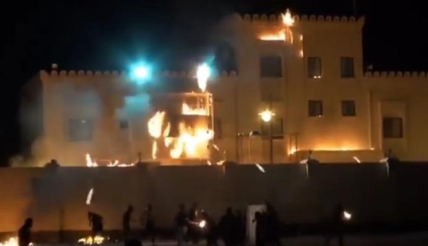 هل يُظهر هذا المقطع إحراق سفارة "إسرائيل" في البحرين؟
