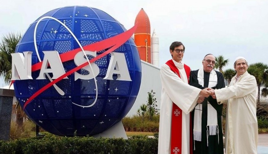 هل وظفت ناسا لجنة دينية تحضيرا للتواصل مع الكائنات الفضائية؟