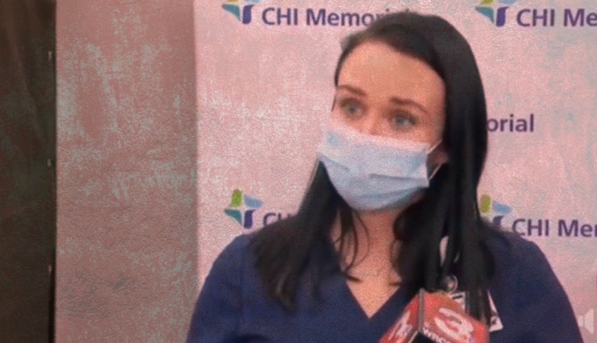 الممرضة في هذا الفيديو لم تفقد حياتها بعد تلقيها لقاح فيروس كورونا
