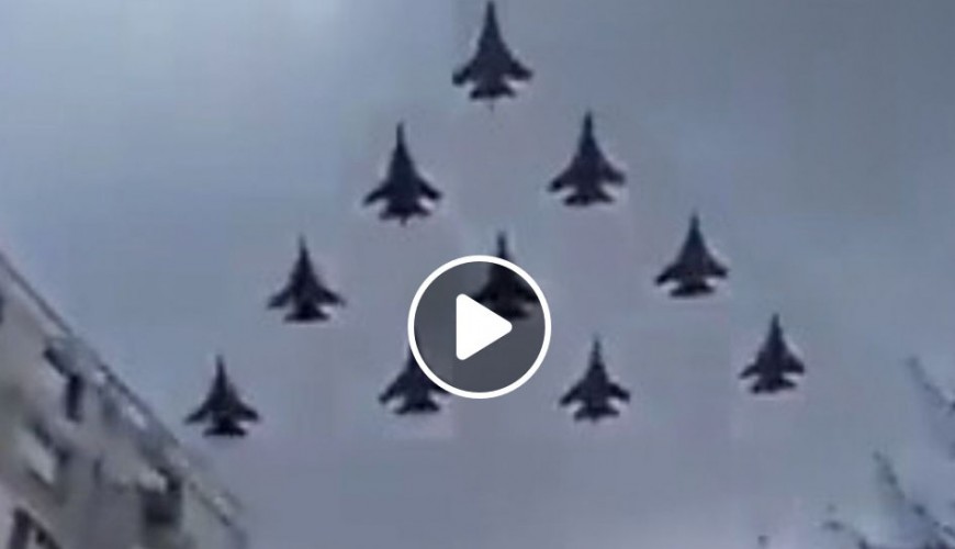 هل يظهر هذا التسجيل طائرات روسية تحلق في سماء أوكرانيا؟